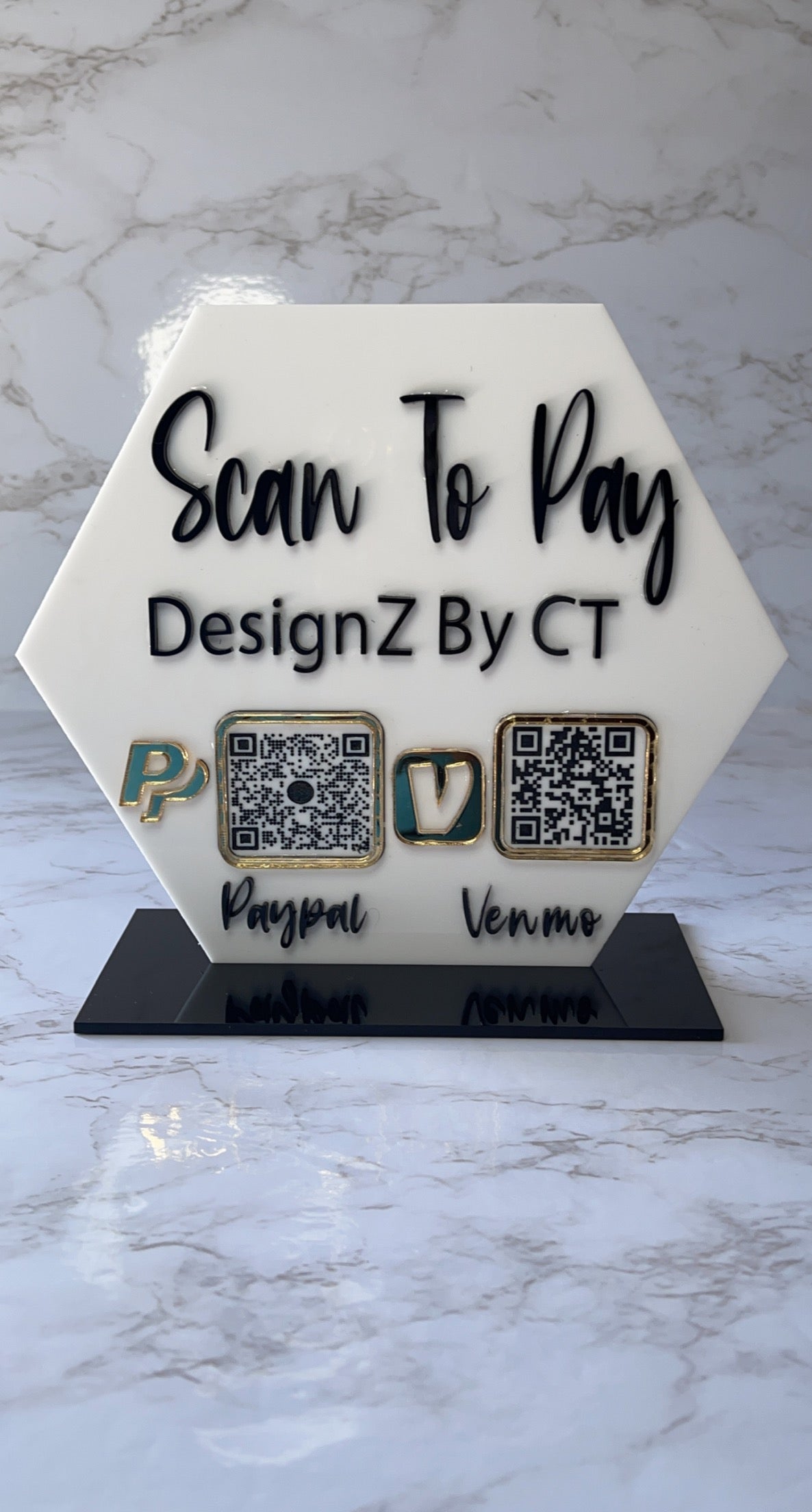 Double QR Code and social media signs (1 or 2 icon)